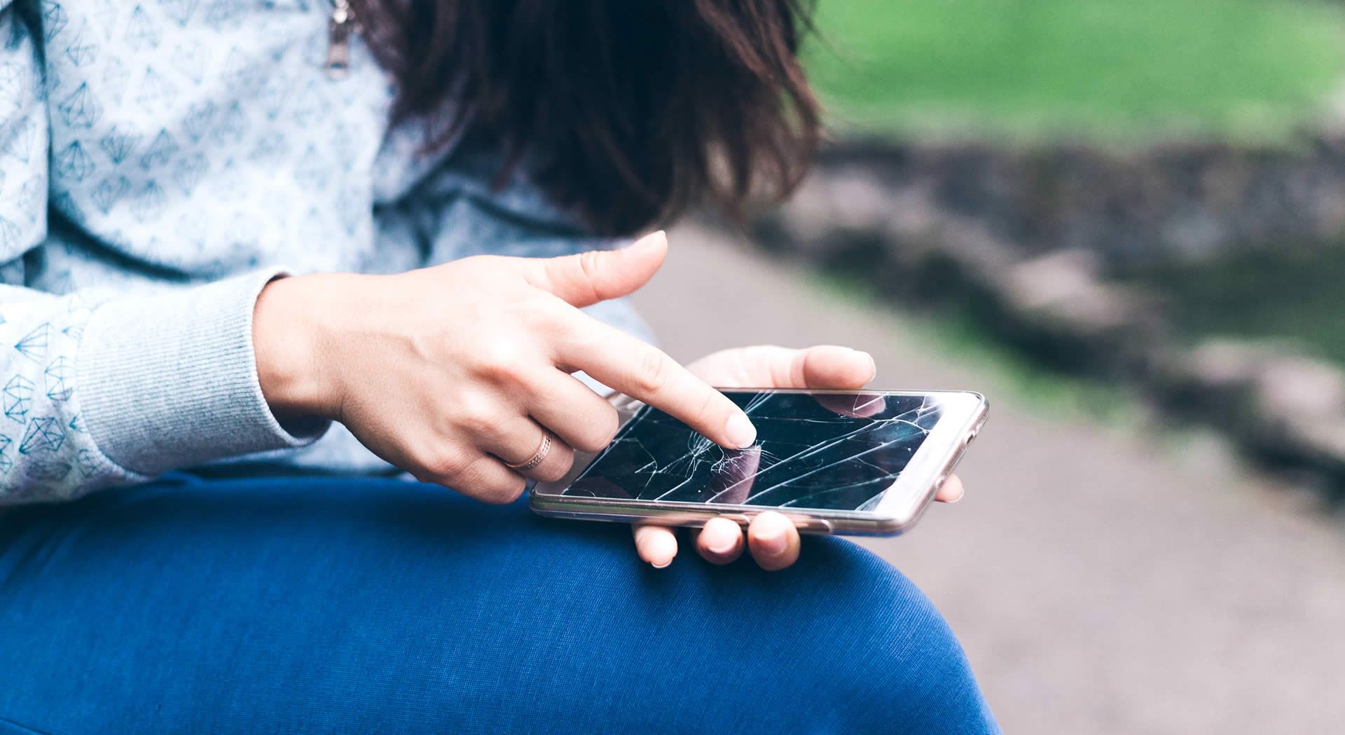 ¿Cómo recuperar fotos de un móvil roto?